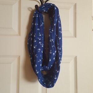 Infinity scarf beautiful scarf!! I just don't do s